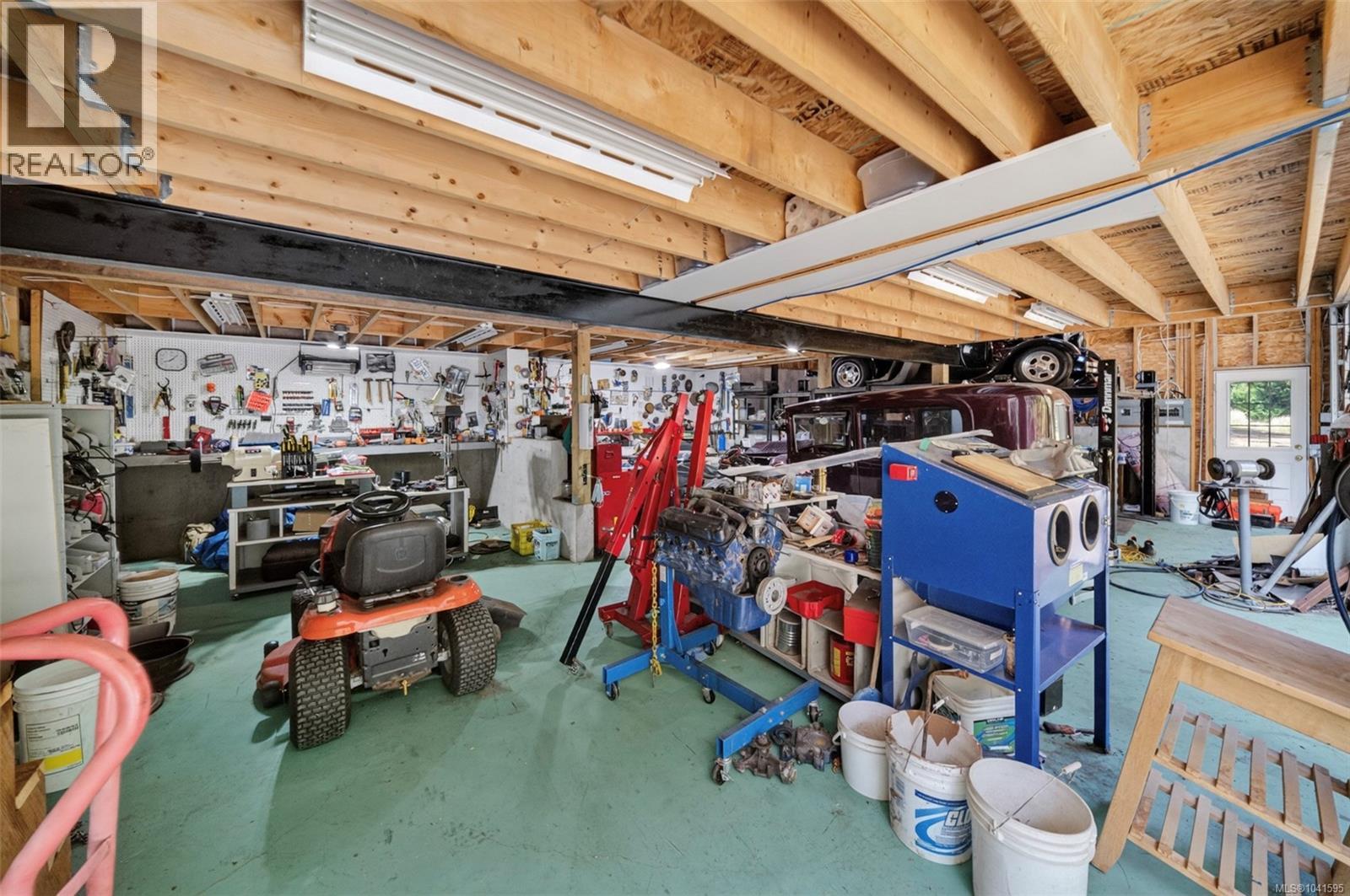 2920 Young Lake Rd - 57
