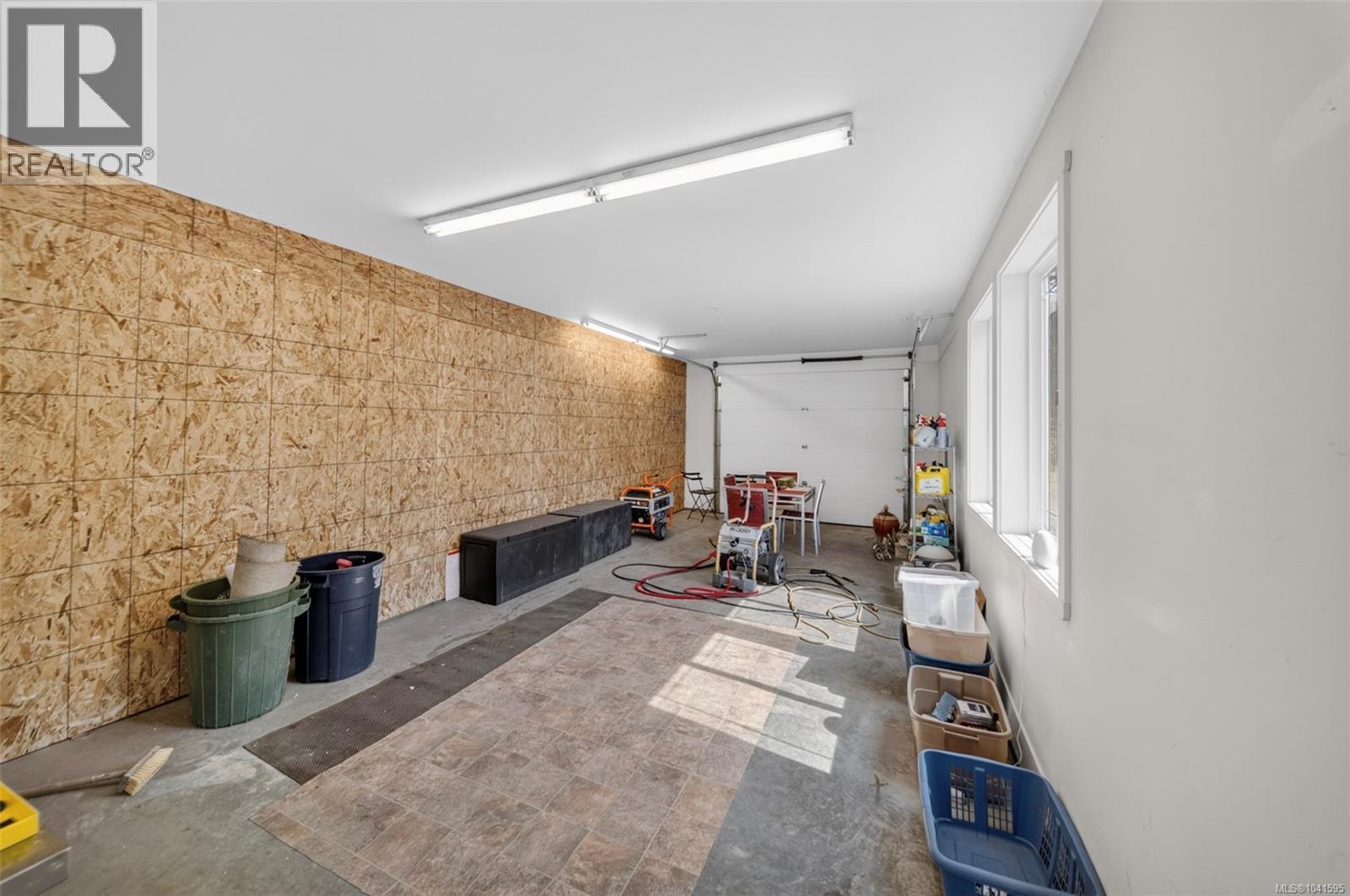 2920 Young Lake Rd - 40