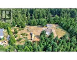 Kitchen - 2920 Young Lake Rd, Sooke, BC V9Z0J6 Photo 8