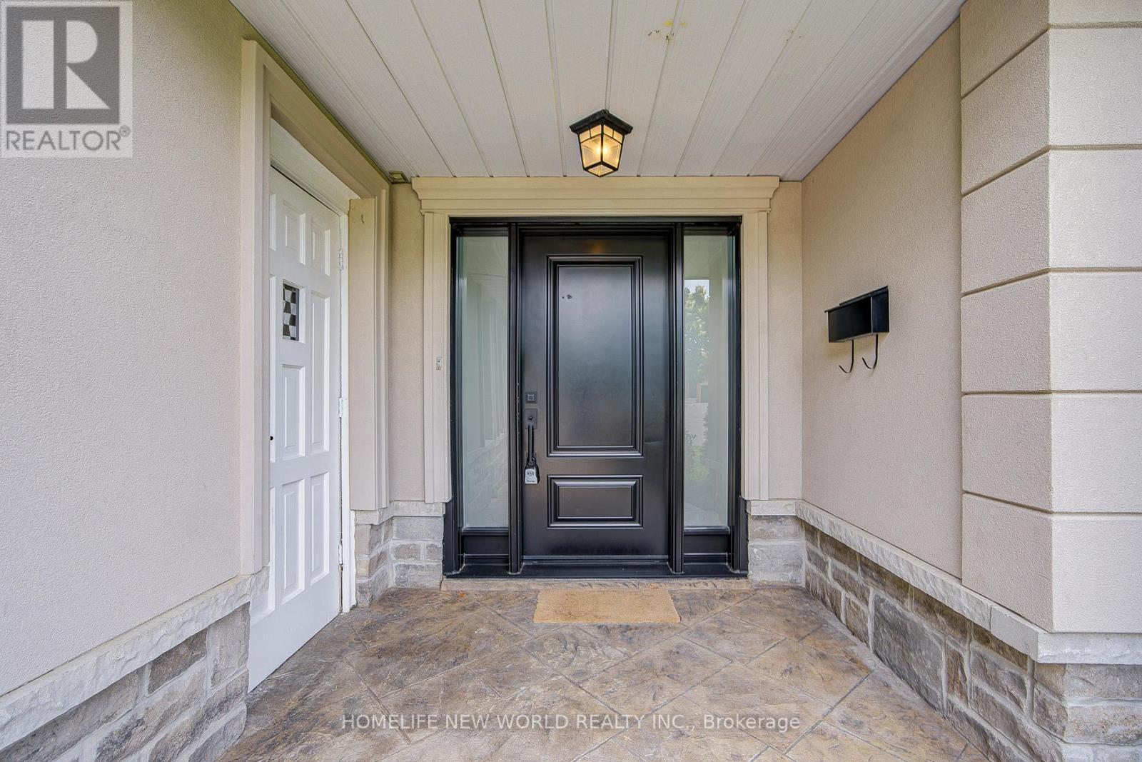 5 HOPEDALE COURT - 2