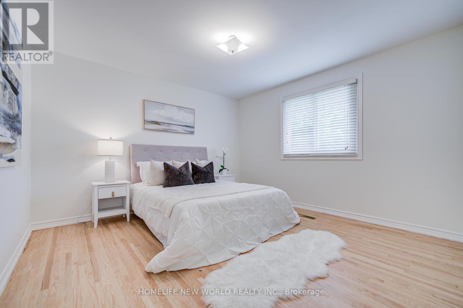 5 HOPEDALE COURT - 28