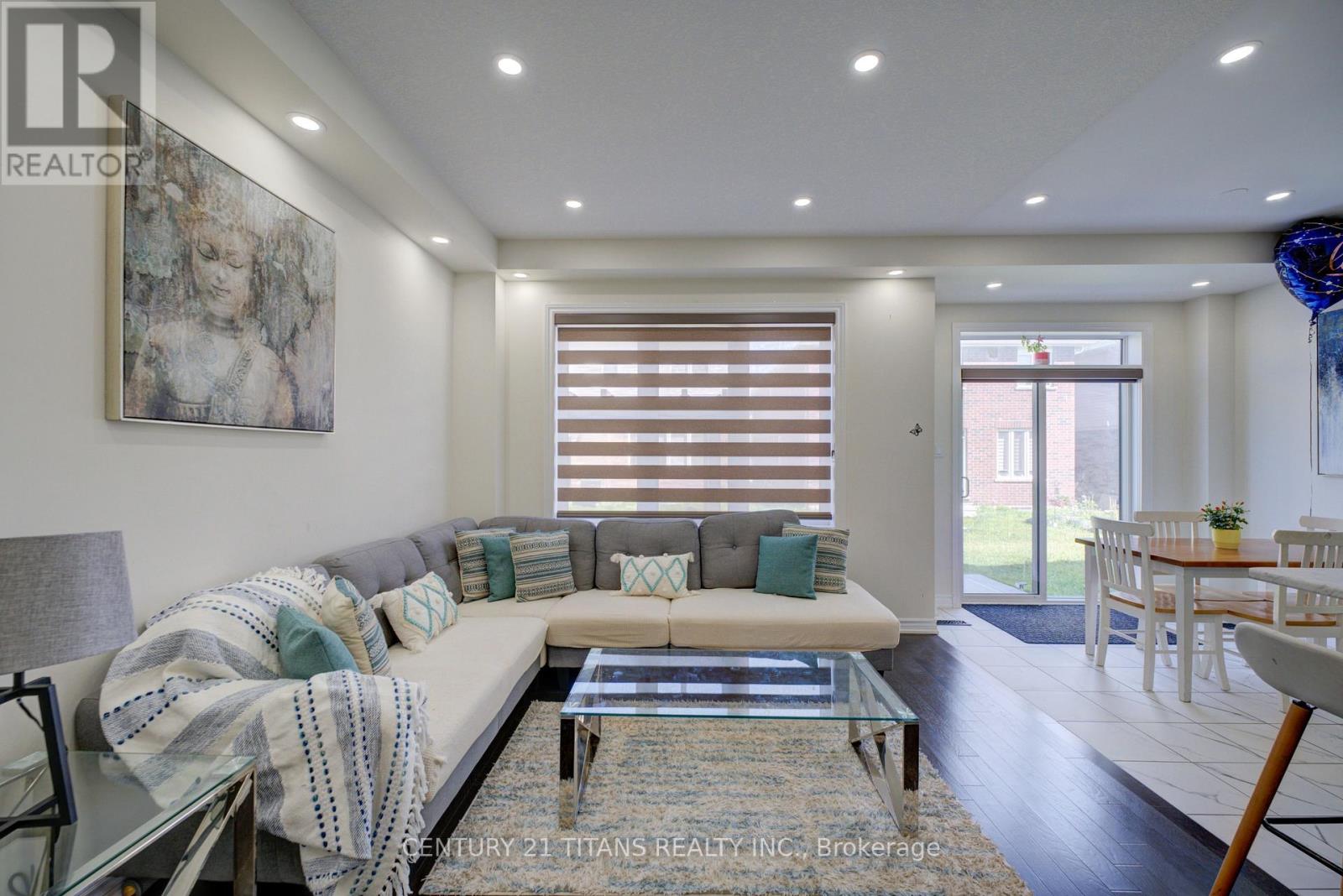 12 MCLAREN AVENUE - 13