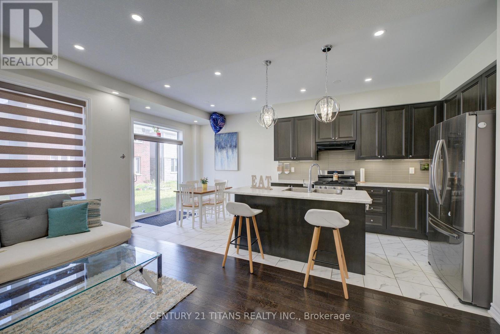 12 MCLAREN AVENUE - 5