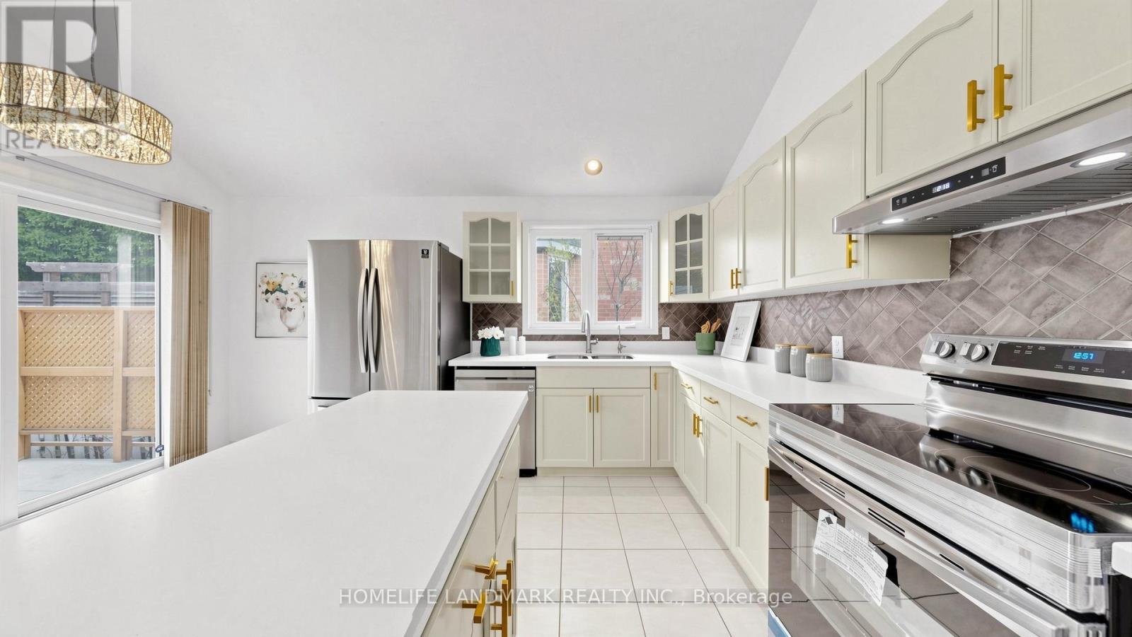 45 PHEASANT RUN DRIVE - 18