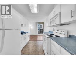 1104 3737 Bartlett Court, Burnaby, BC V3J7E3 Photo 14