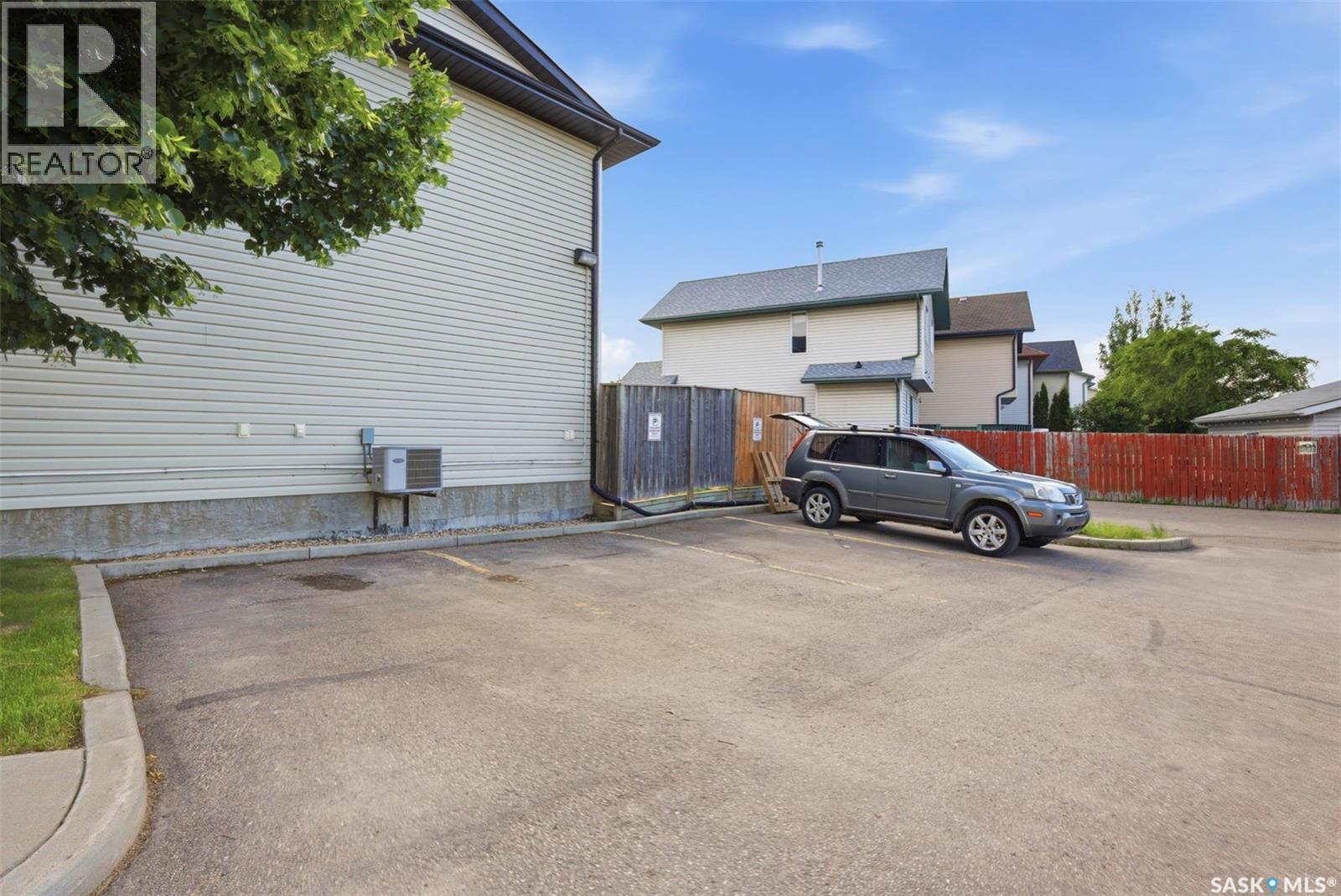 #130 103 Rutherford CRESCENT - 27