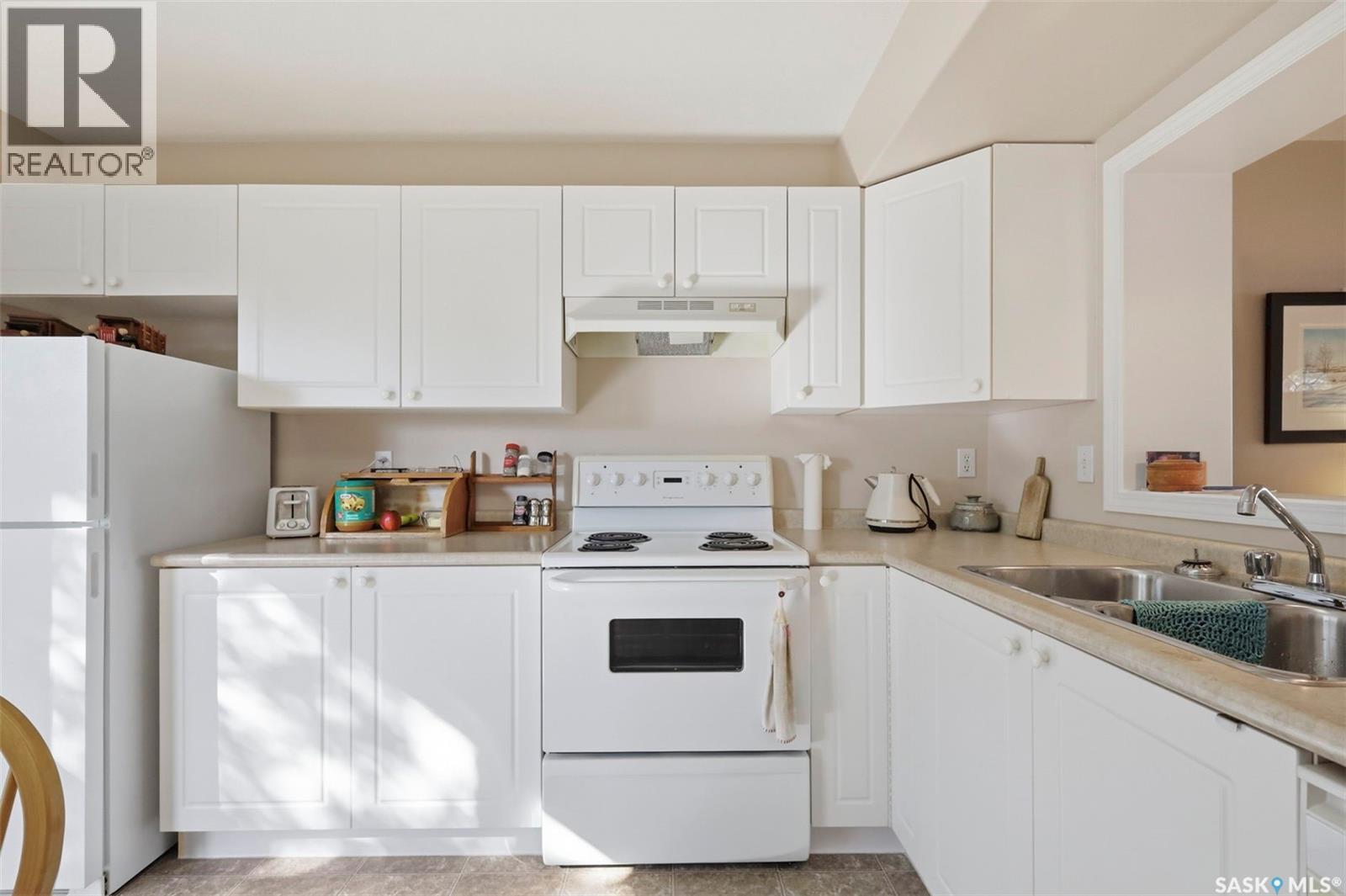 #130 103 Rutherford CRESCENT - 7