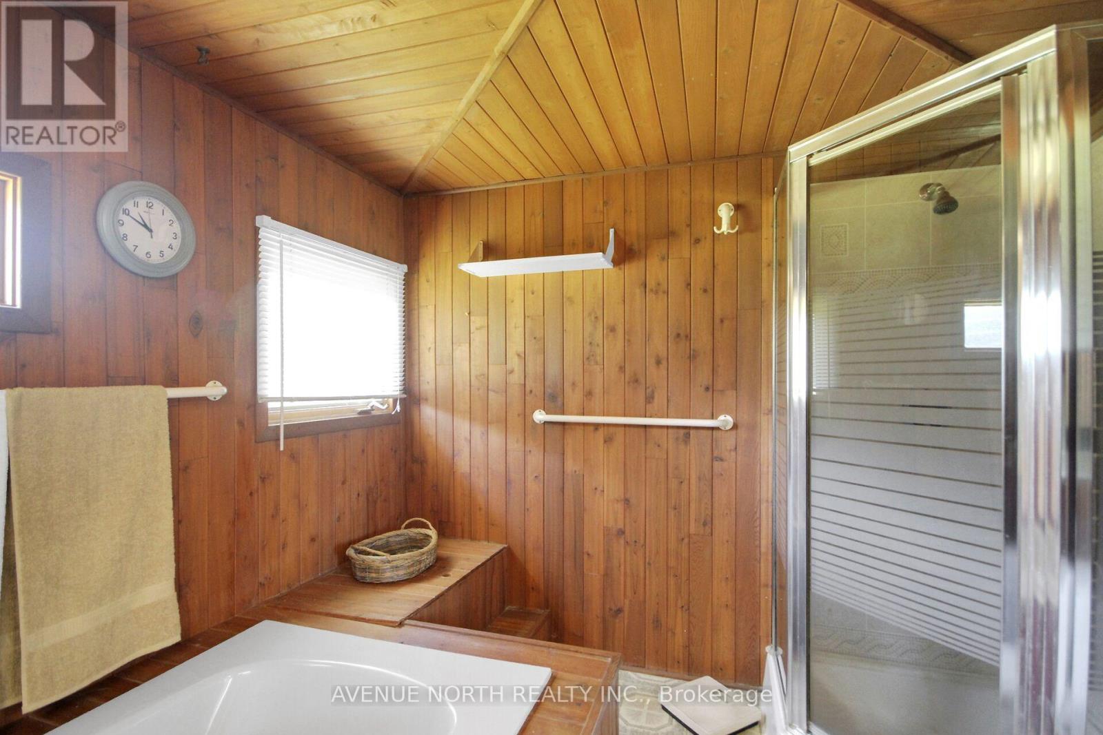 3 Bed, 1 Bath House for Sale in Ottawa – 6898 MITCH OWENS ROAD, Ottawa – MLS# X13492112 - Image 11