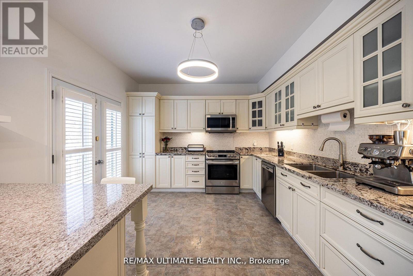 1160 ISLINGTON AVENUE - 14