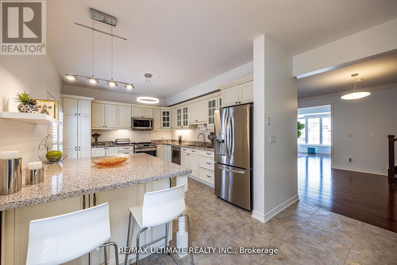 1160 ISLINGTON AVENUE - 17