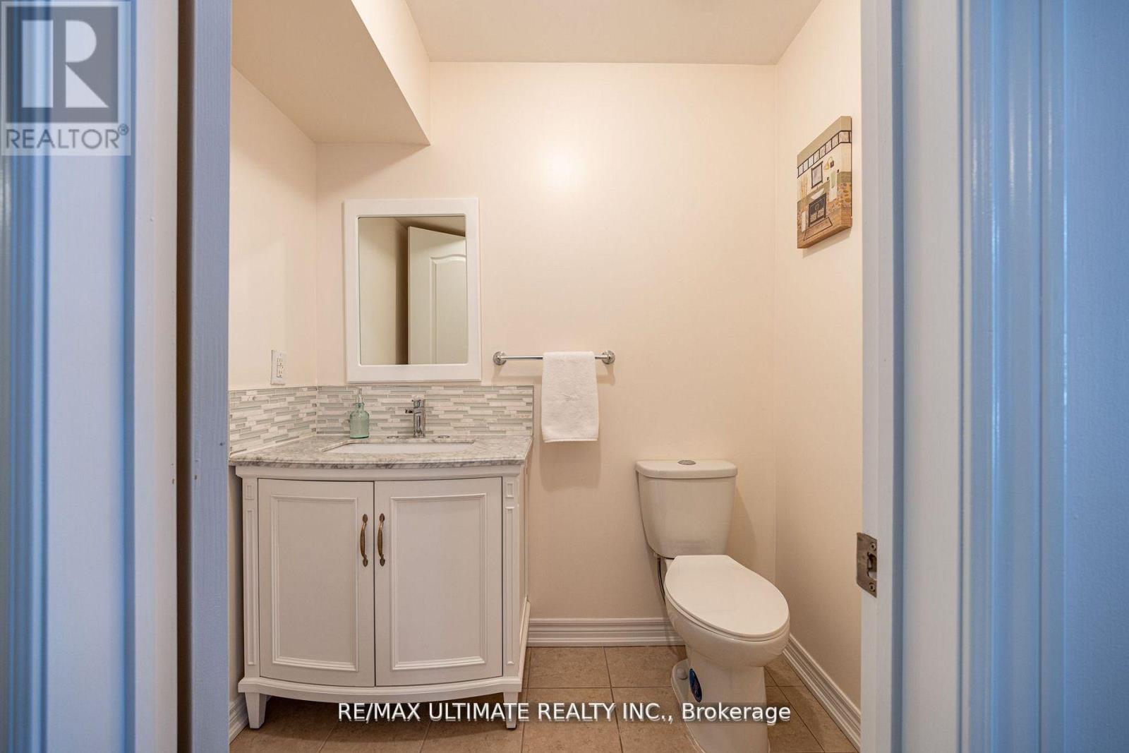 1160 ISLINGTON AVENUE - 36
