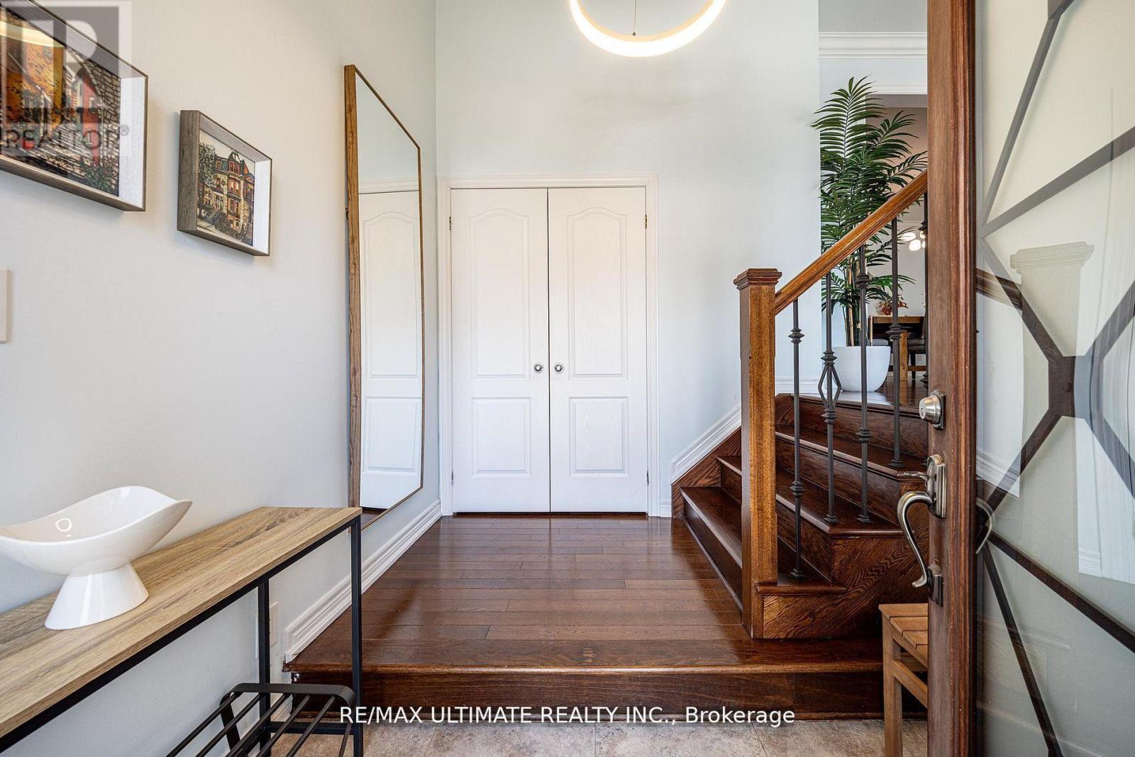 1160 ISLINGTON AVENUE - 4