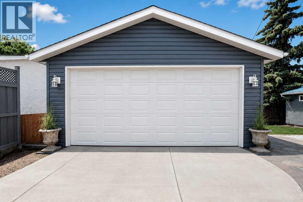 9209 111 Avenue - photo 3