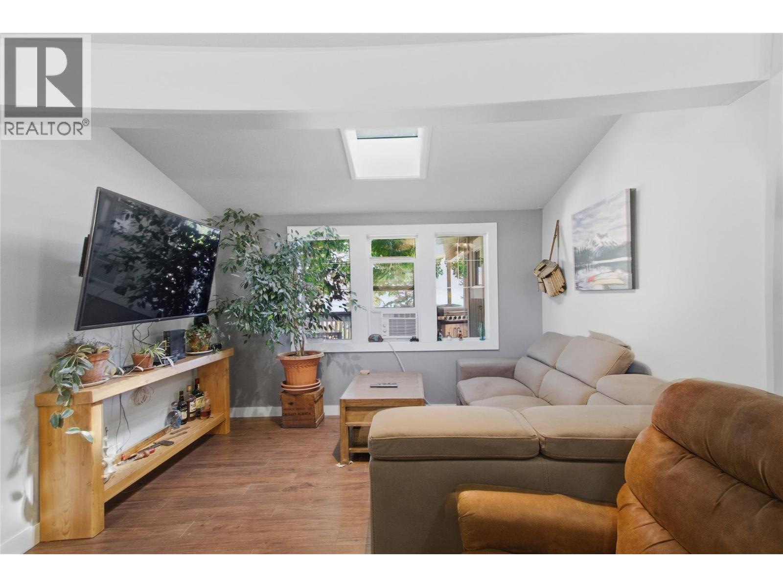 80 Vavasour Road - 9