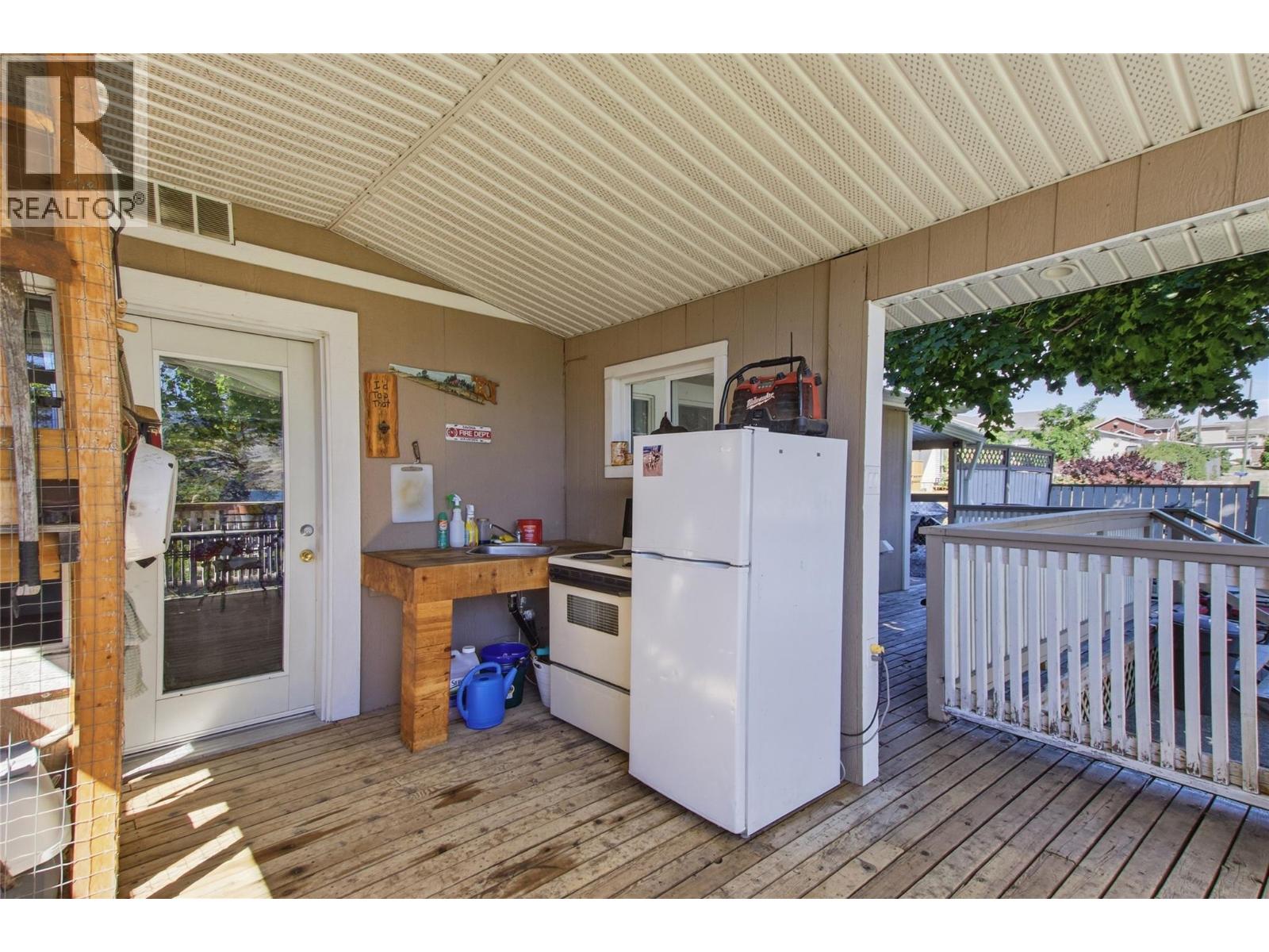 80 Vavasour Road - 36