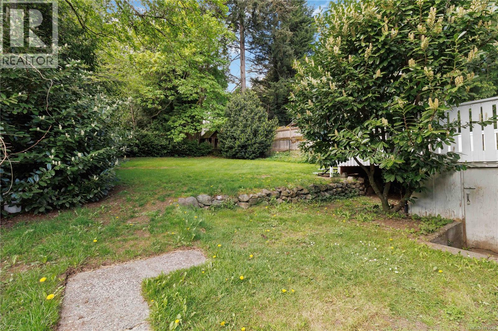 3272 Haida Dr - 5