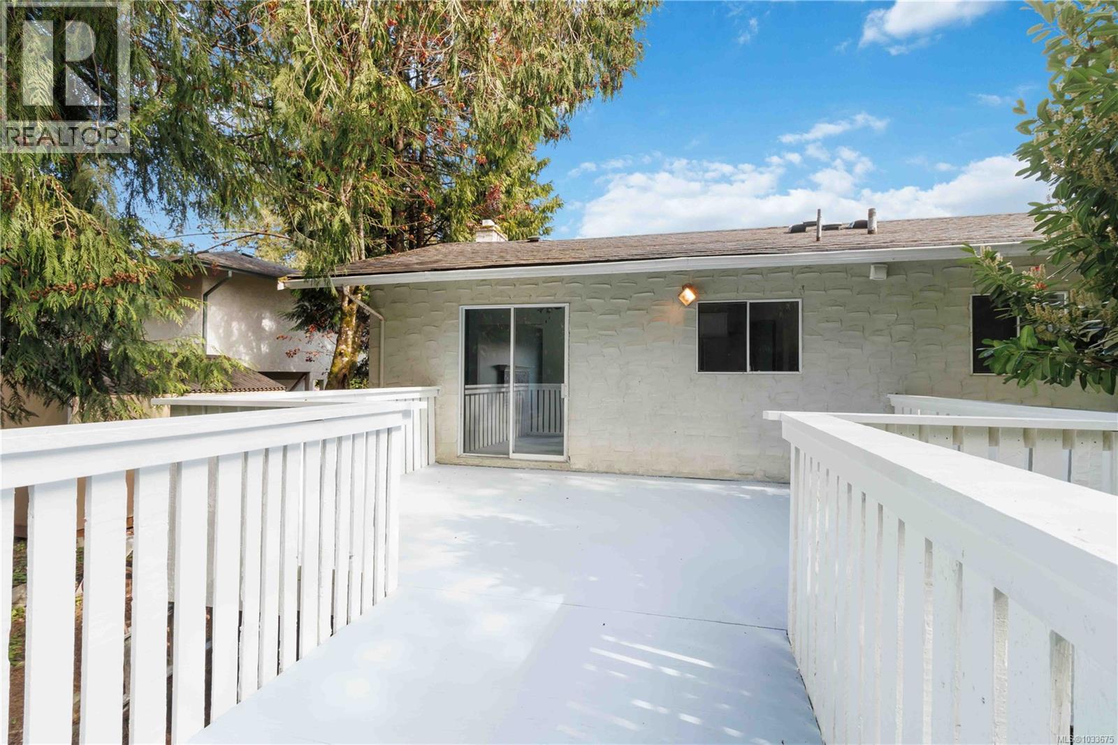 3272 Haida Dr - 6