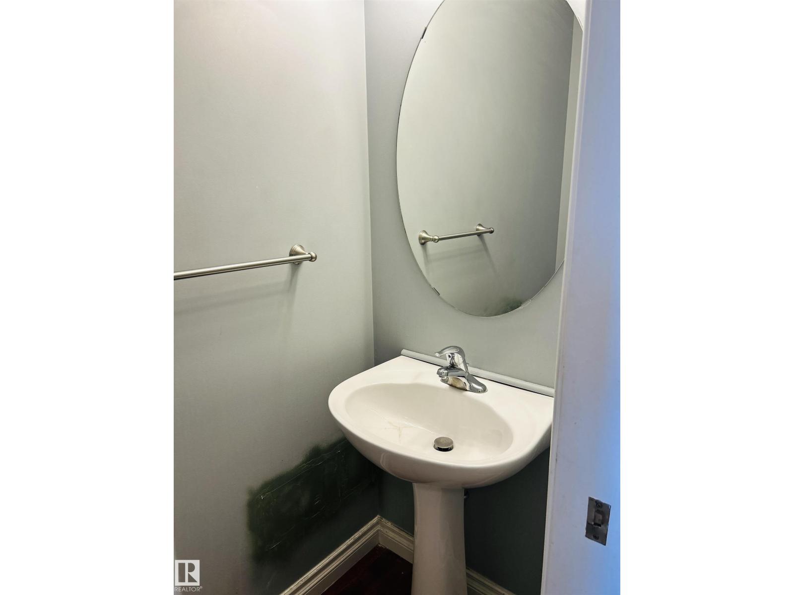 #89 12050 17 AV SW - 24