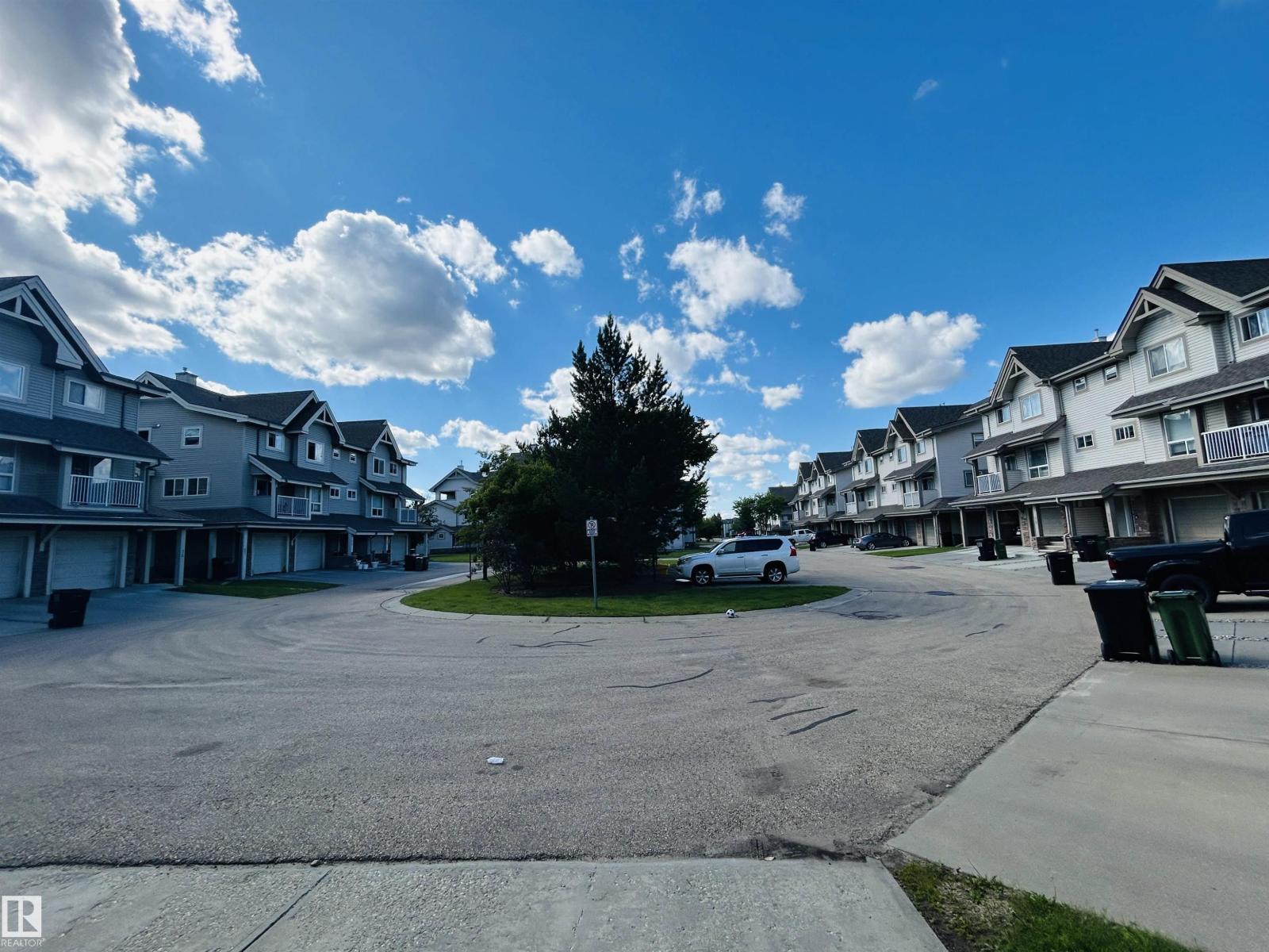 #89 12050 17 AV SW - 5