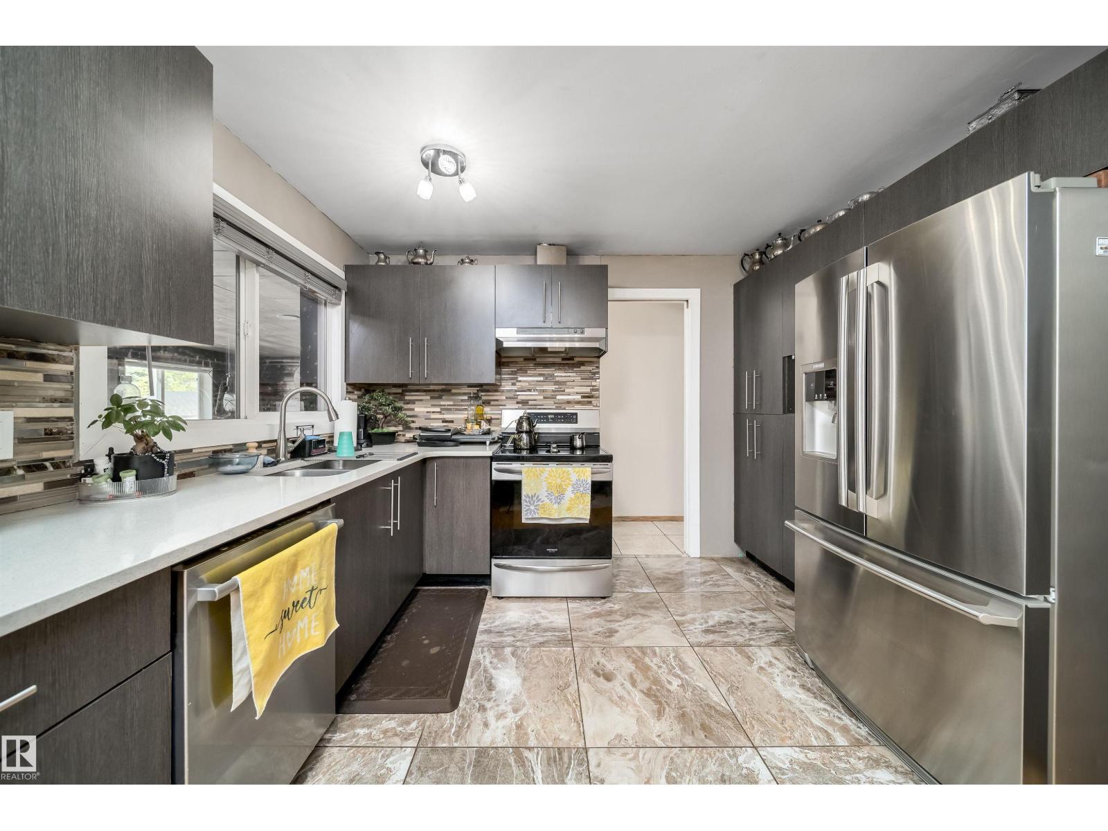 14808 96 ST NW - 17