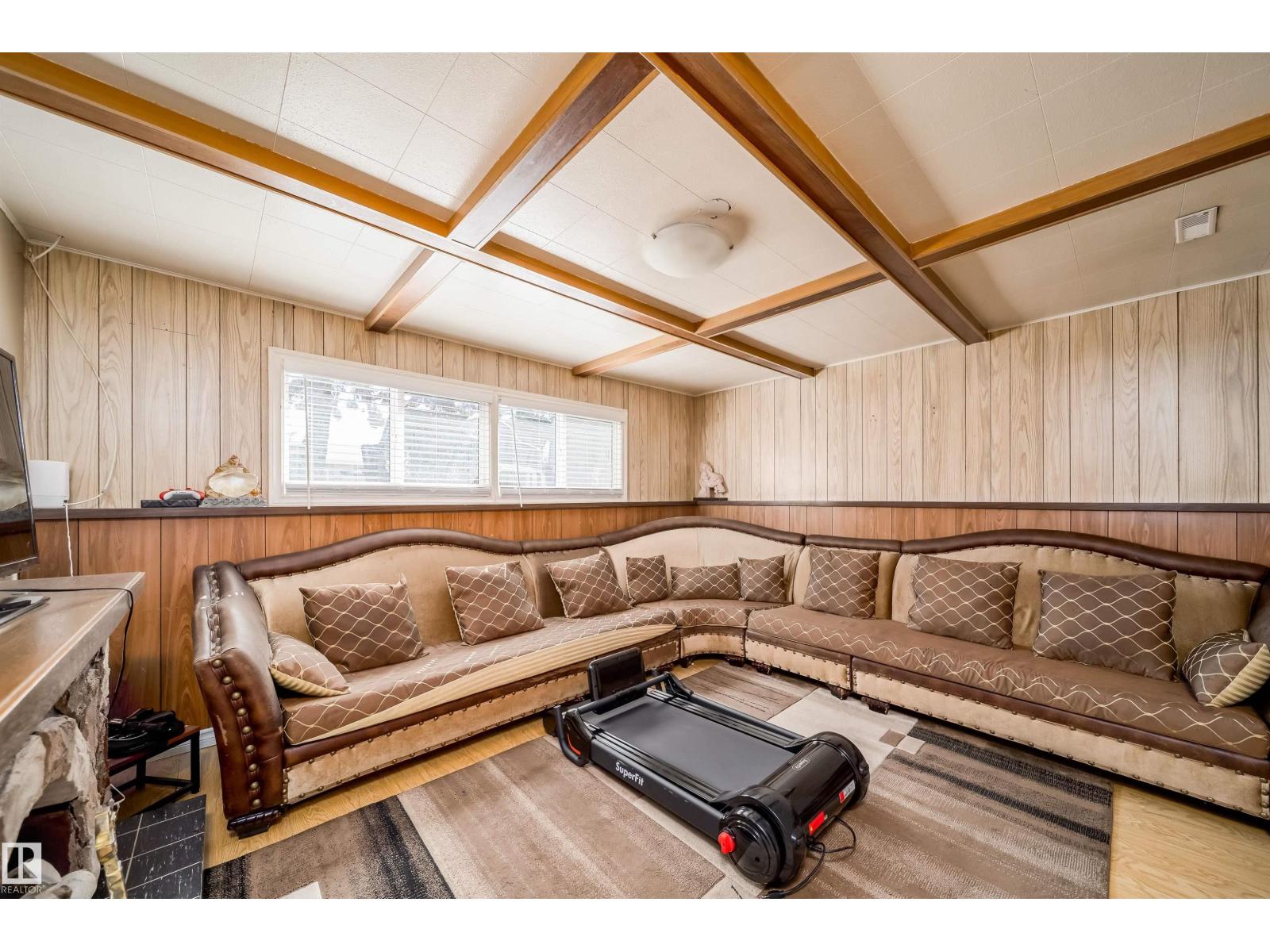 14808 96 ST NW - 20