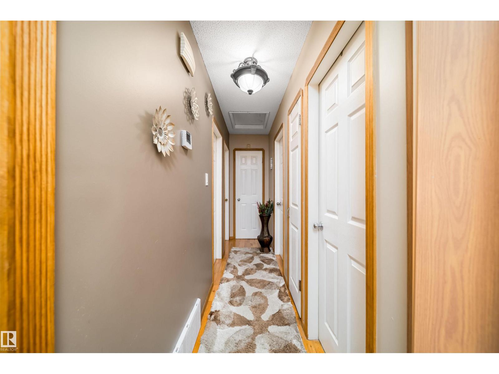 14808 96 ST NW - 24