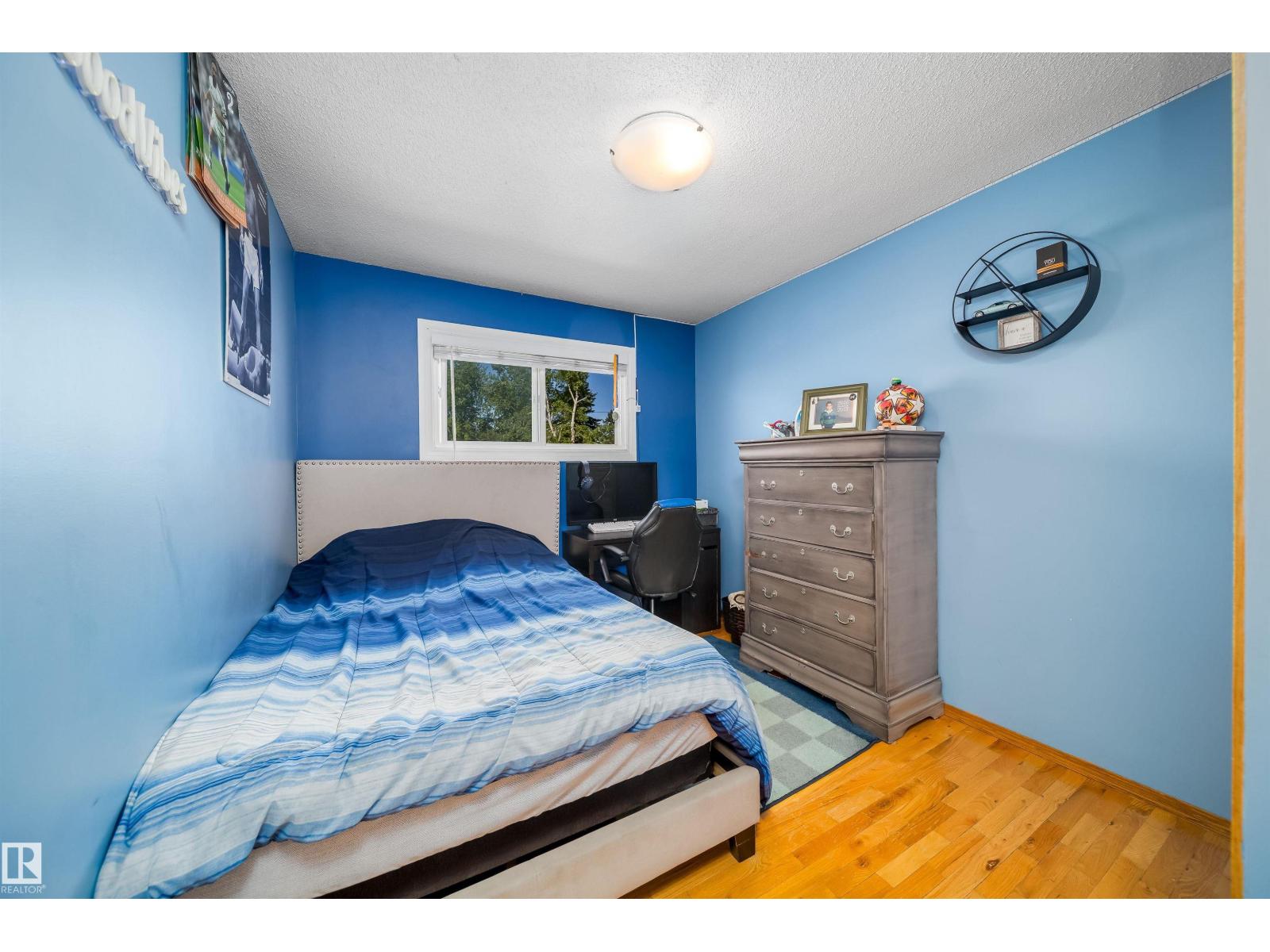 14808 96 ST NW - 26