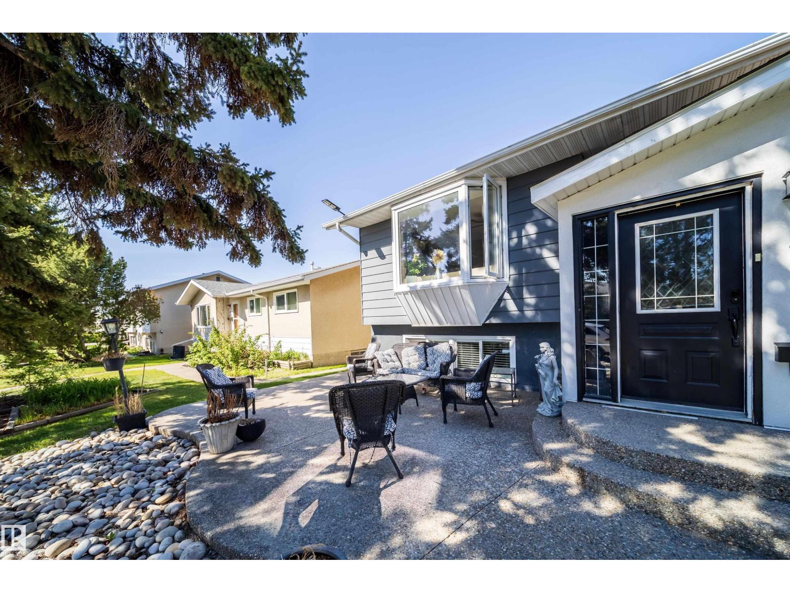14808 96 ST NW - 3
