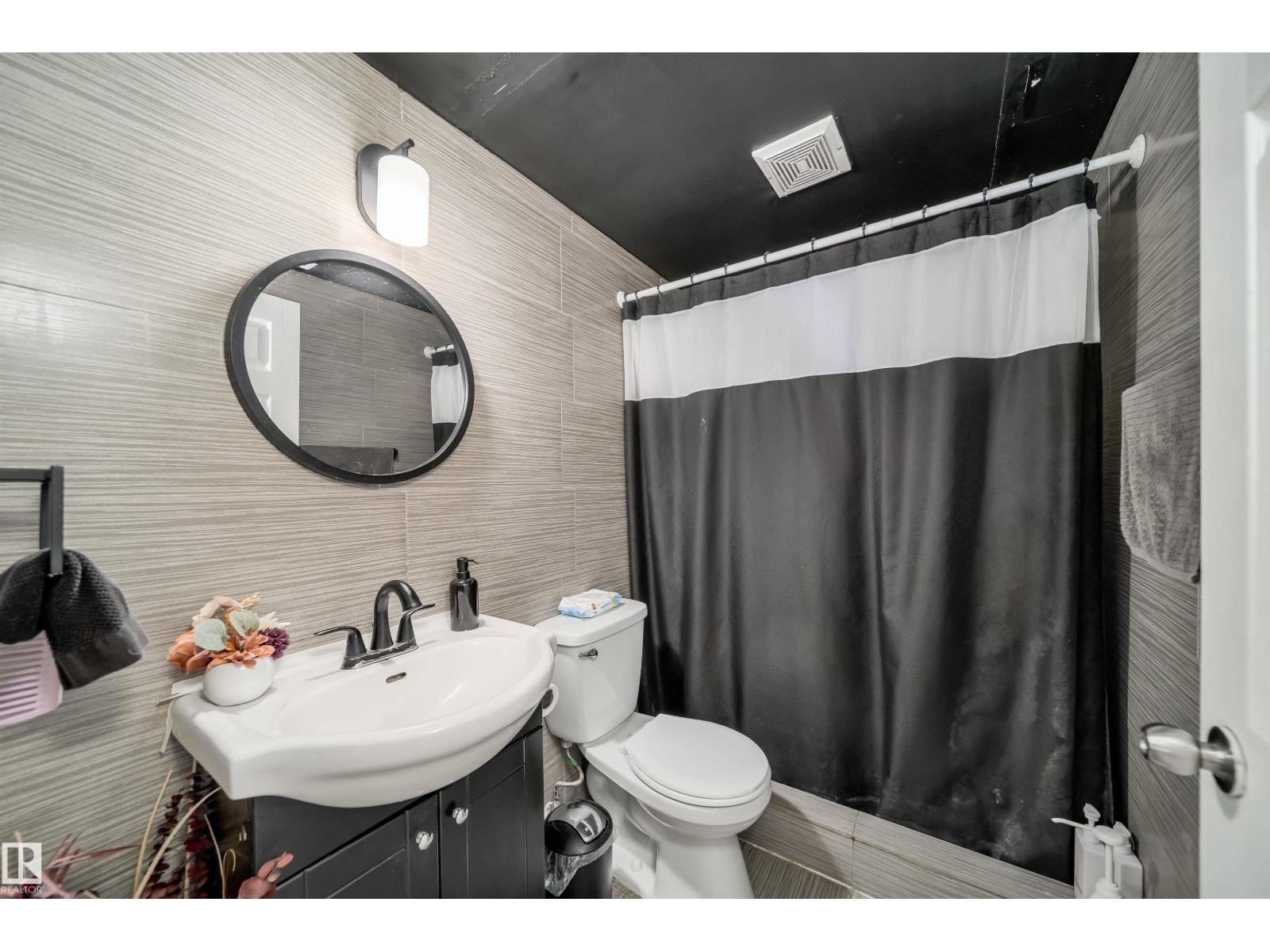 14808 96 ST NW - 35