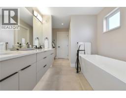 6537 Helgesen Rd, Sooke, BC V9Z0V7 Photo 22