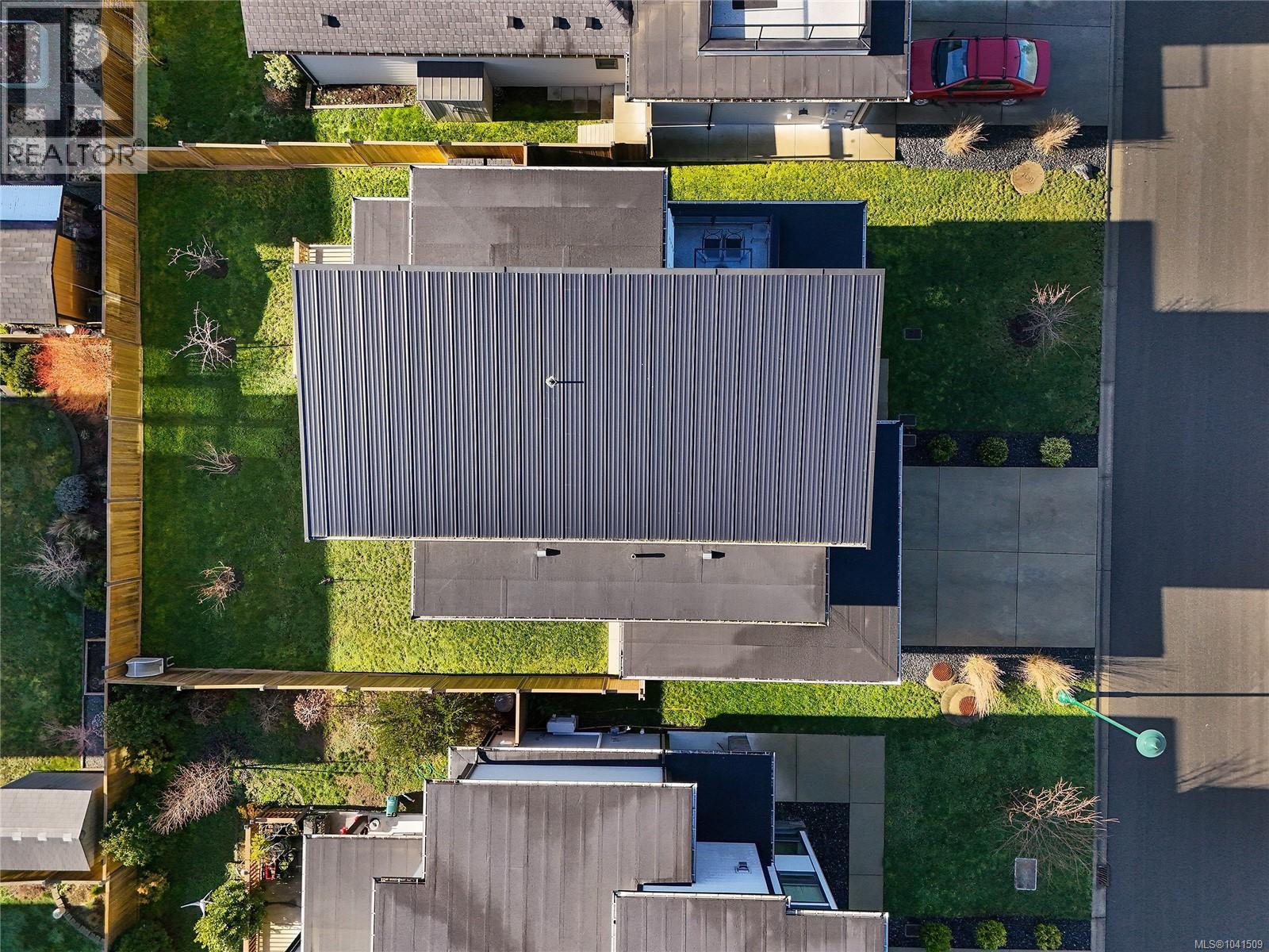 6537 Helgesen Rd - Image 32