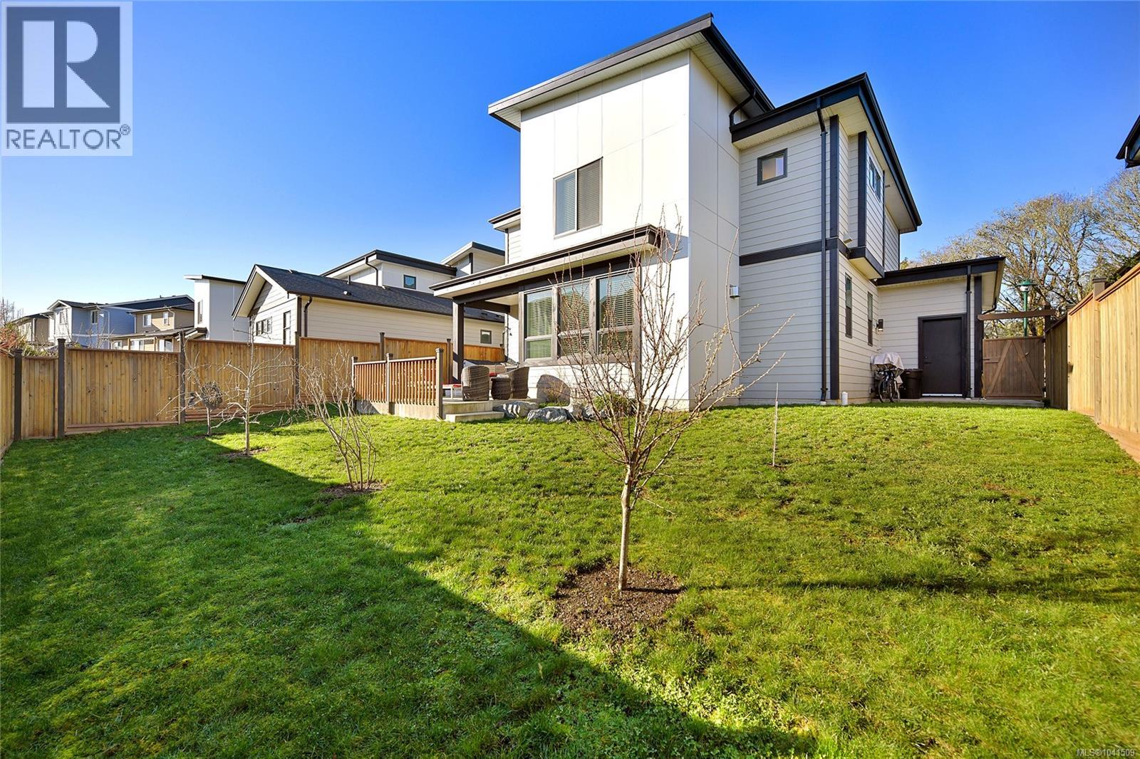 6537 Helgesen Rd - Image 40