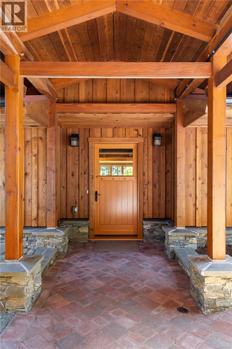 7708 West Coast Rd - 9