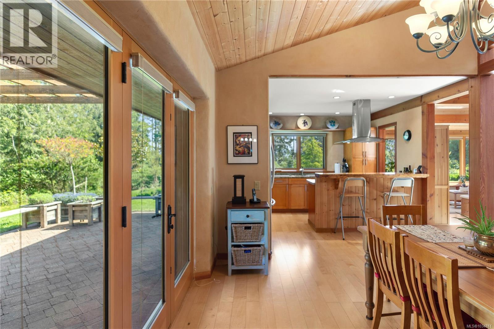 7708 West Coast Rd - 24
