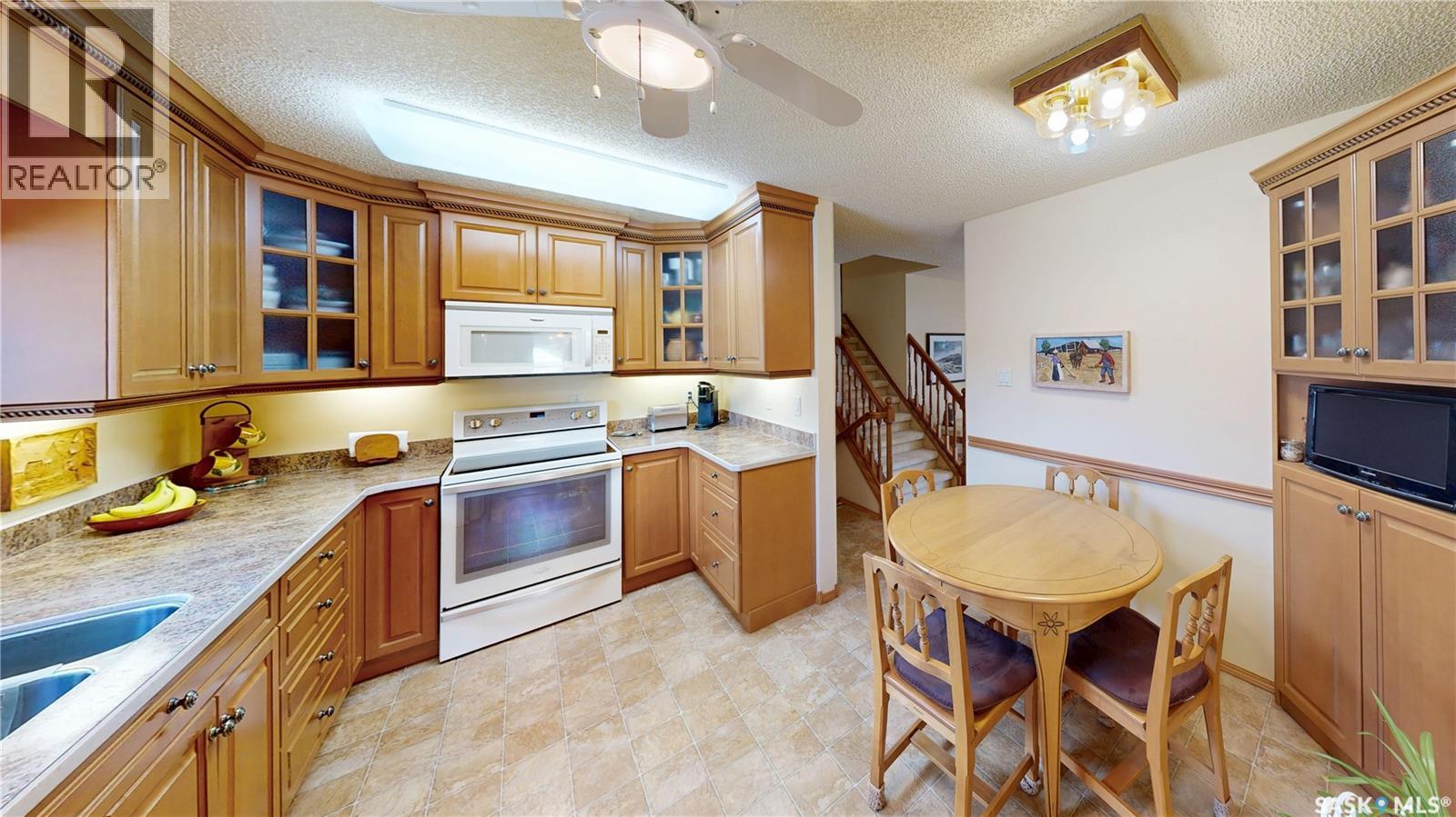 66 Sommerfeld DRIVE — photo 11