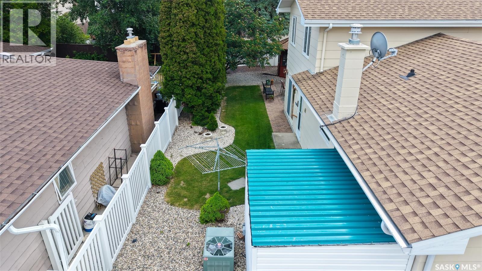 66 Sommerfeld DRIVE — photo 53