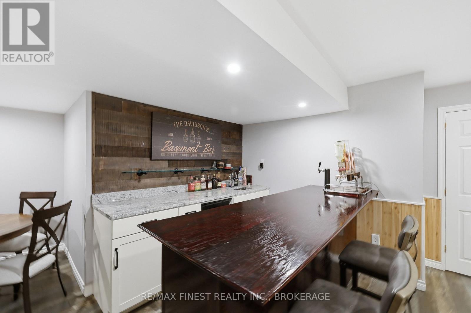 1747 HITCHCOCK DRIVE - 19