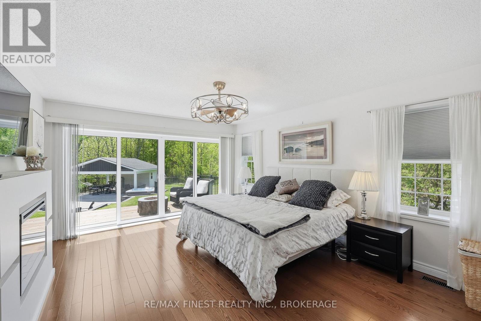 1747 HITCHCOCK DRIVE - 14