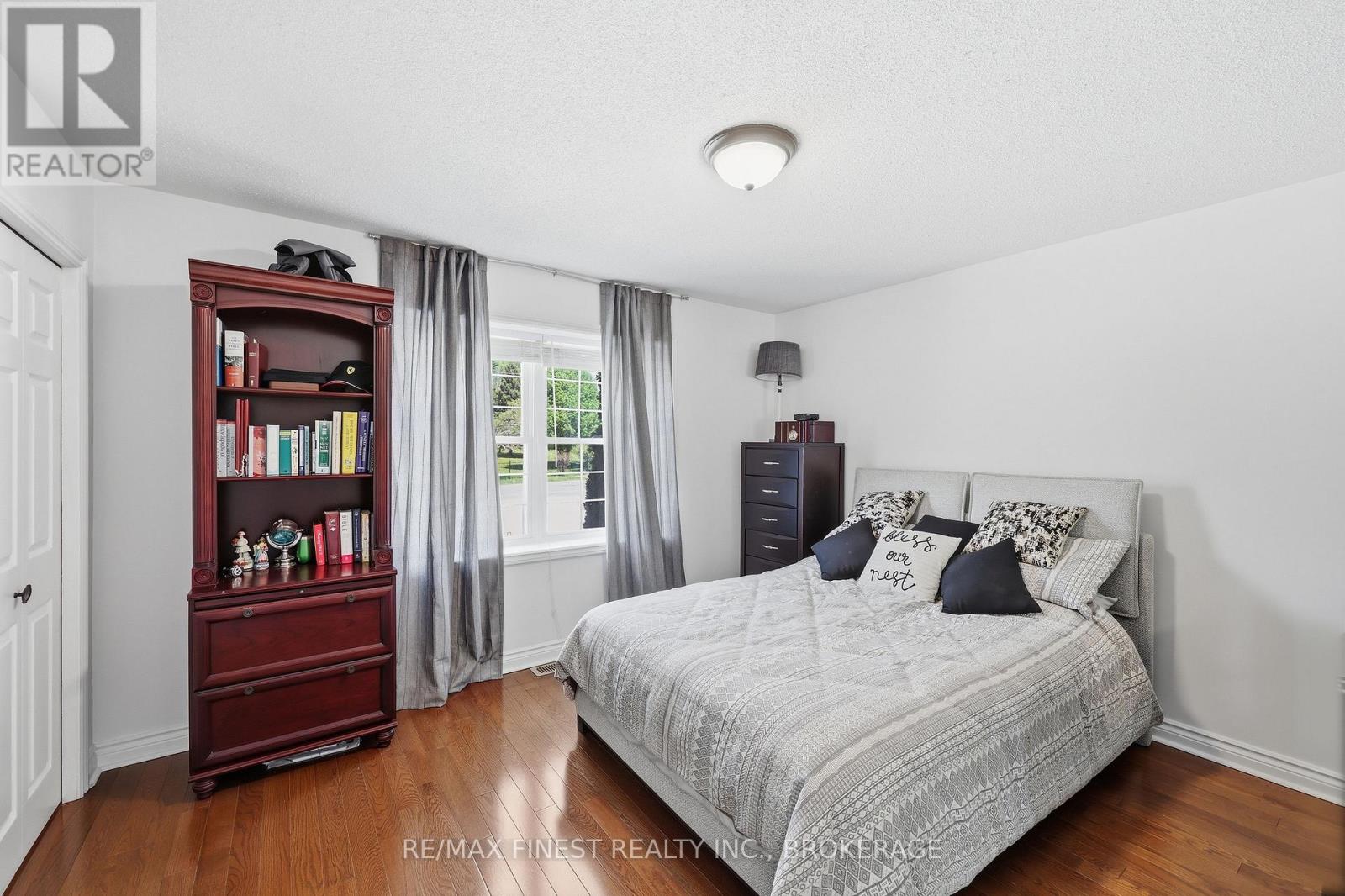 1747 HITCHCOCK DRIVE - 13