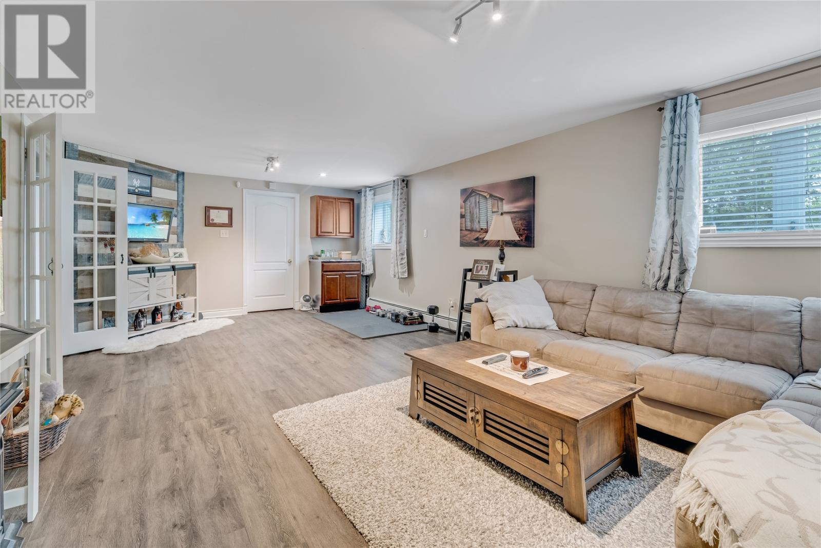 20 PINE HILL Place - 18