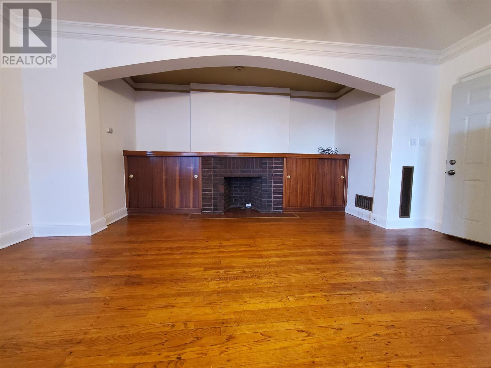 298 Scott ST - 17