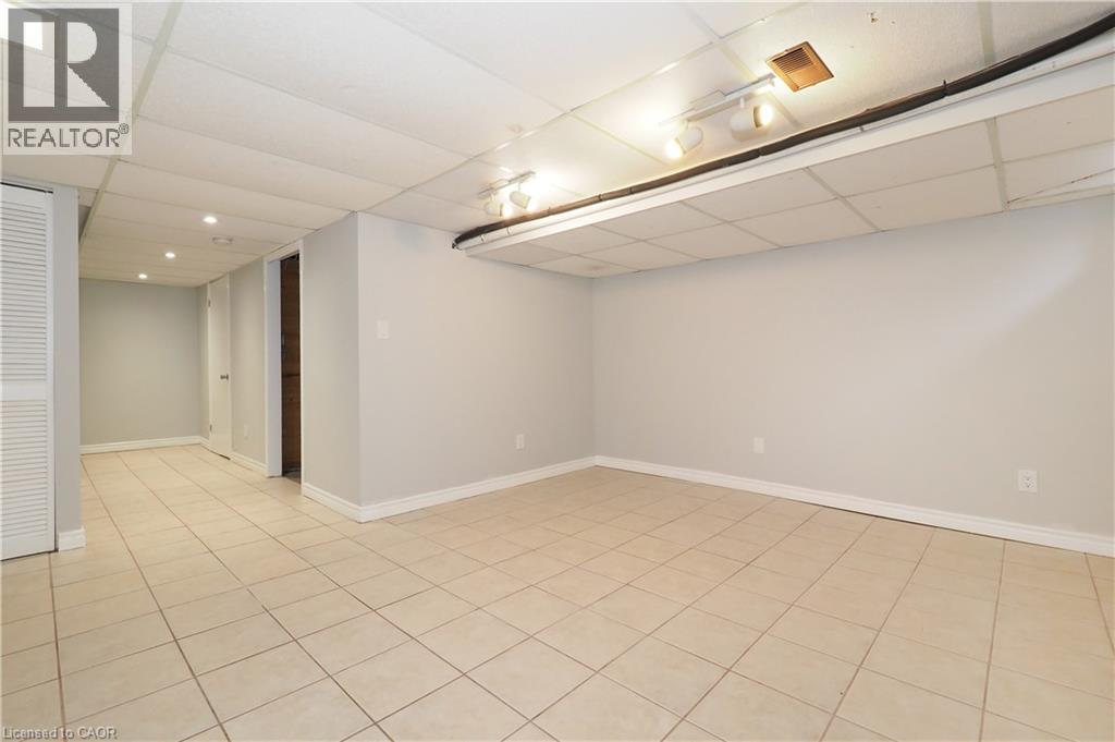 #69 165 GREEN VALLEY Drive - 21