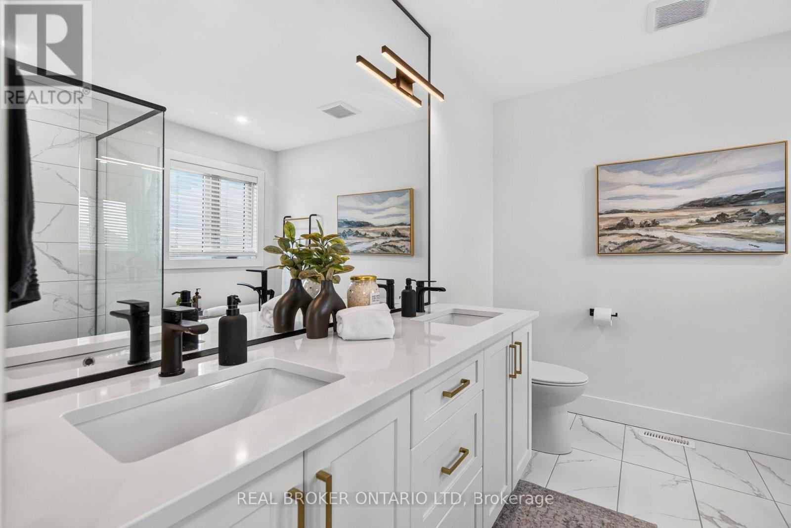 77 DAVENTRY WAY - 21