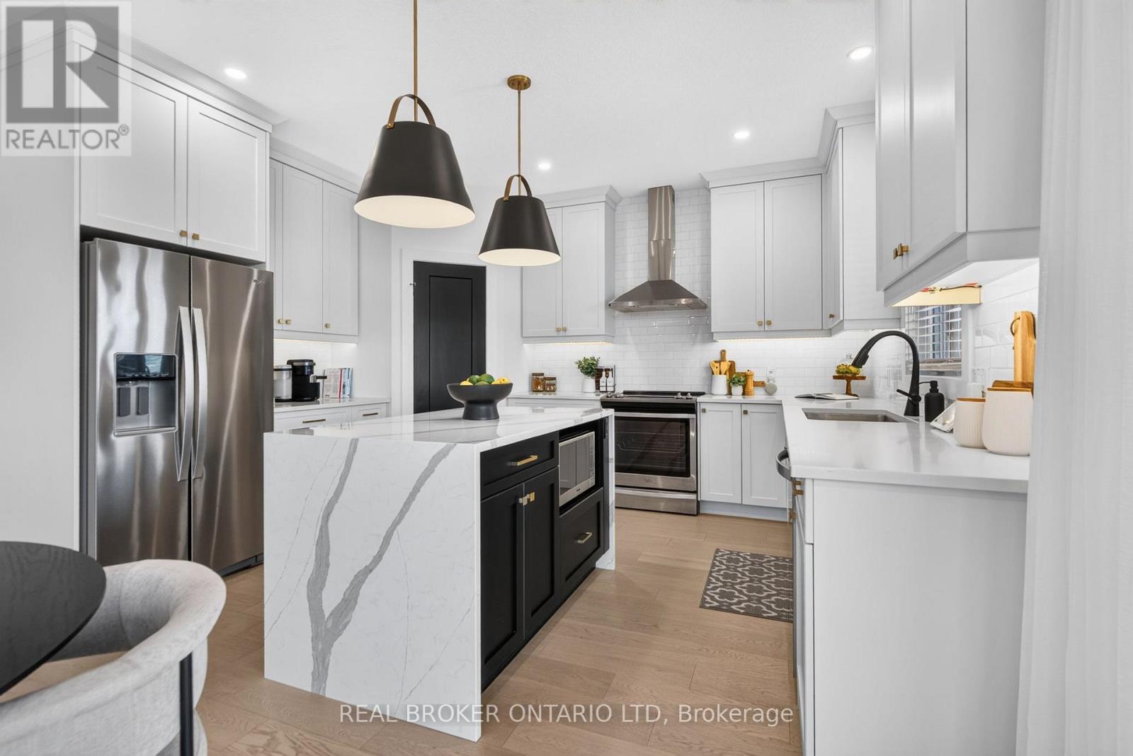 77 DAVENTRY WAY - 9