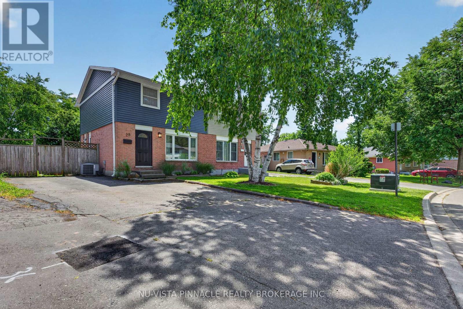 28 EDGEMERE CRESCENT - 2