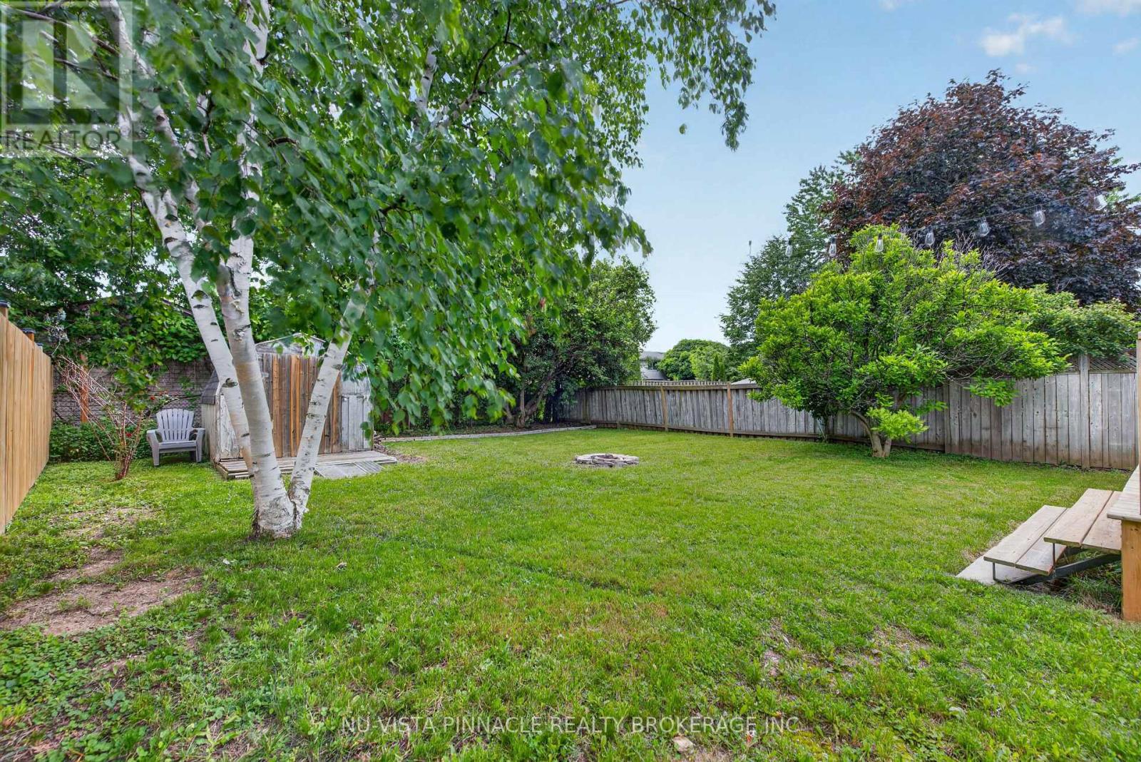 28 EDGEMERE CRESCENT - 39