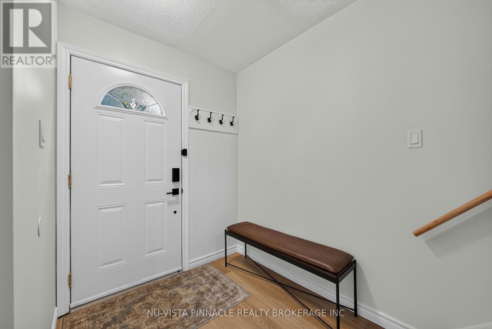 28 EDGEMERE CRESCENT - 6