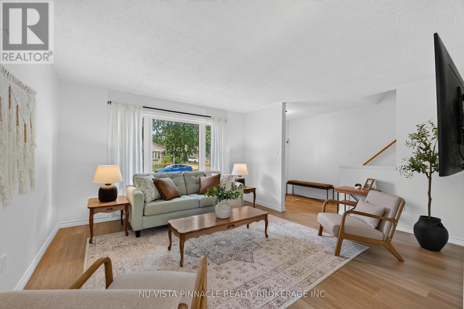 28 EDGEMERE CRESCENT - 9