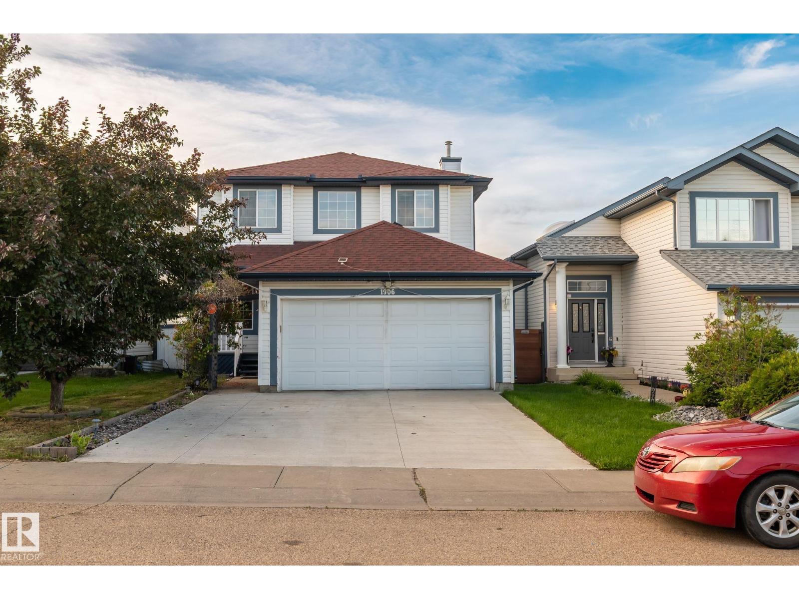 1906 37B AV NW - 1