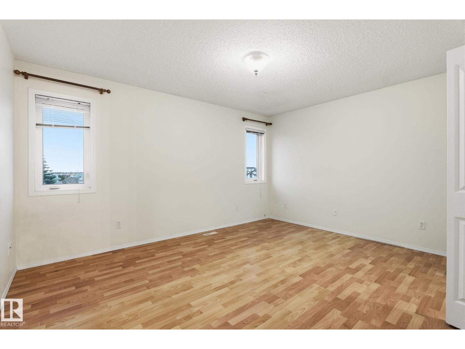 1906 37B AV NW - 23